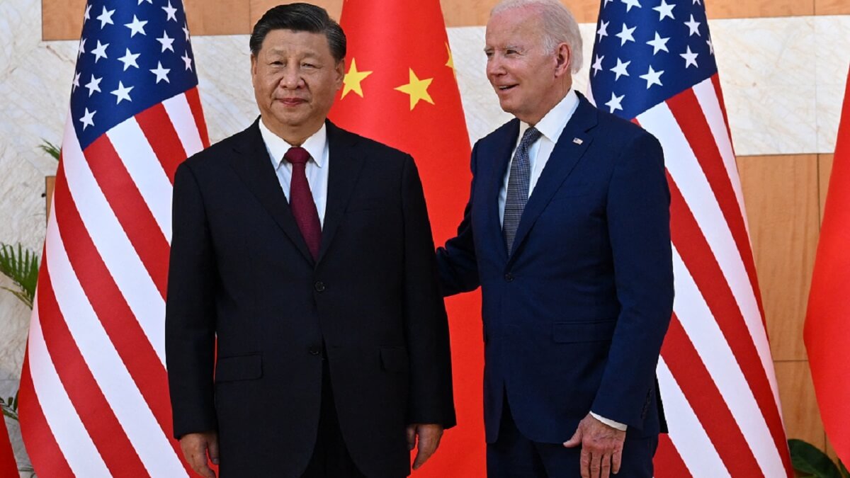 PHOTO/AFP/SAUL LOEB - El presidente de Estados Unidos, Joe Biden (Derecha), y el presidente de China, Xi Jinping (Izquierda), se reúnen al margen de la Cumbre del G20 en Nusa Dua, en la isla turística indonesia de Bali, el 14 de noviembre de 2022