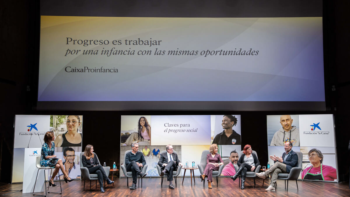 Entidades durante el acto Claves para el progreso social. Fundación ”la Caixa”.