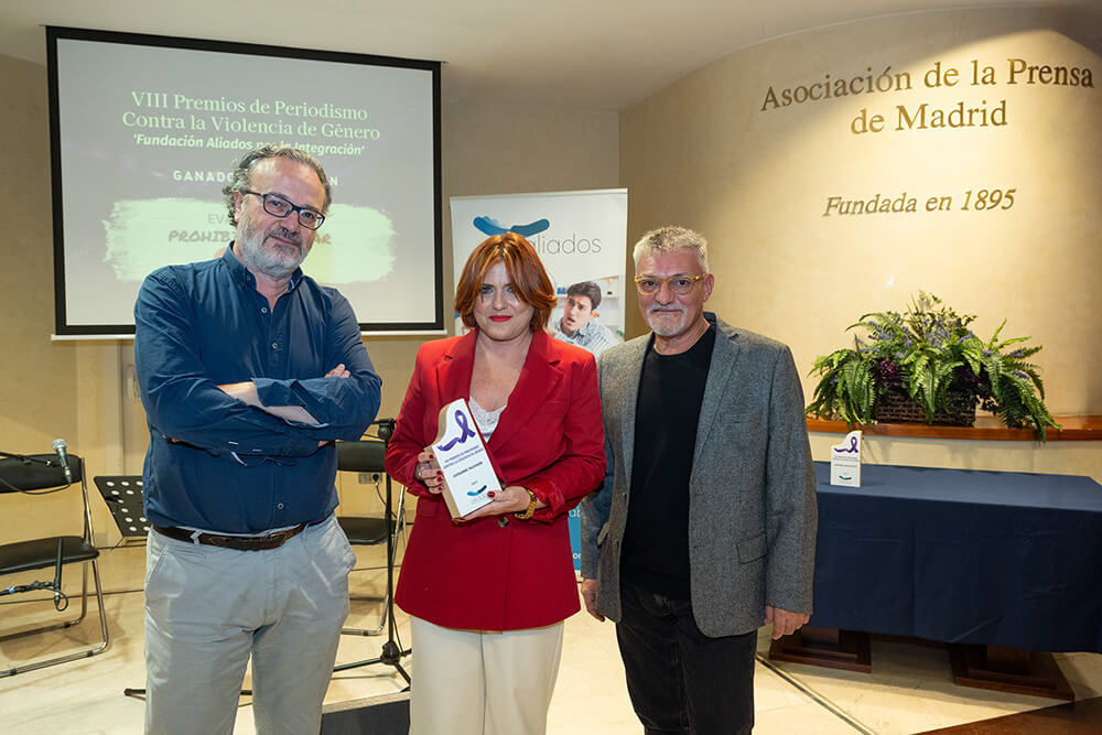 Miguel Ángel Noceda y Eva Villegas con su realizador Antonio