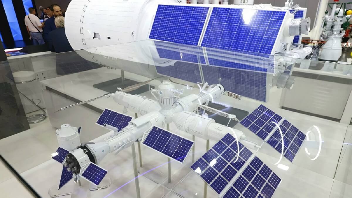 PHOTO/Energía-Roscosmos - Con la hipoteca de la guerra de Ucrania, el presidente Putin busca la cooperación y contribución financiera de terceros países para sacar adelante la construcción de ROS y su costoso funcionamiento en órbita