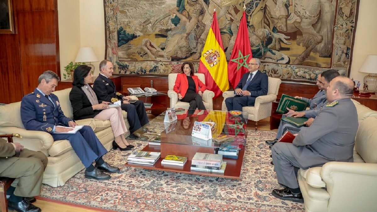 PHOTO/MDE-Rubén Somonte - El ministro Abdellatif Loudiyi es la persona de confianza del monarca alauí que asume las funciones de responsable de Defensa. En la imagen, en una reunión con la ministra Robles en marzo de 2019 en Madrid