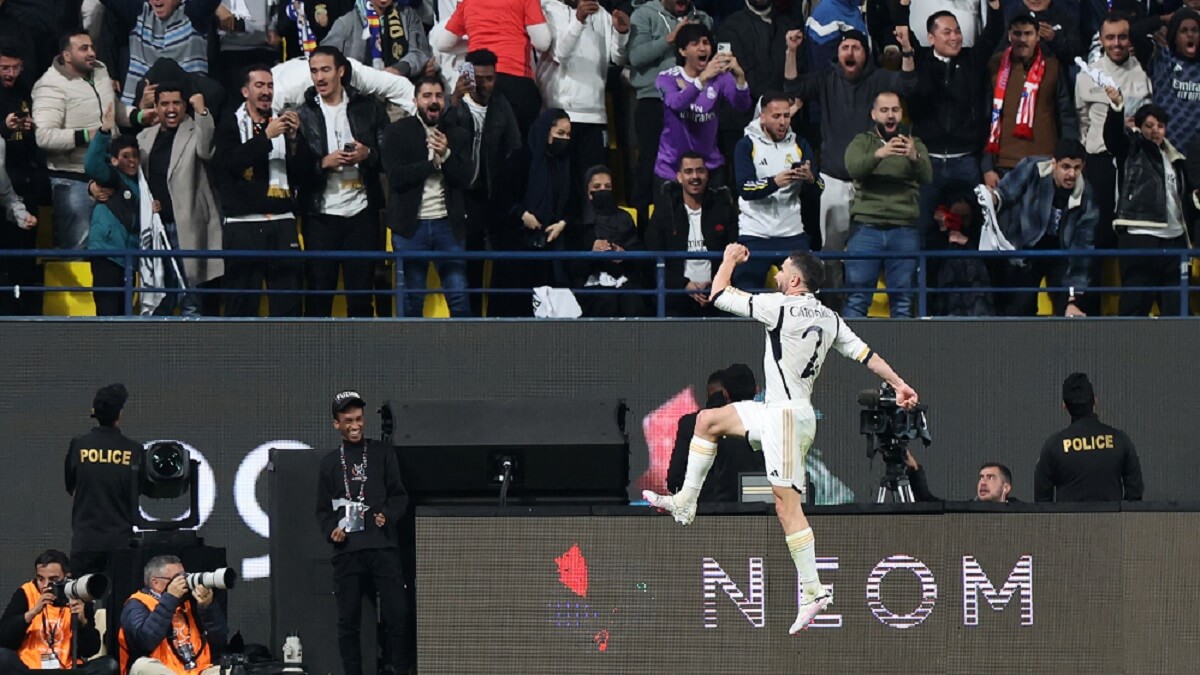 Dani Carvajal celebra su gol en la final de la Supercopa de España entre el Real Madrid y el Atlético de Madrid en Arabia Saudí – PHOTO/AFP/GIUSEPPE CACACE