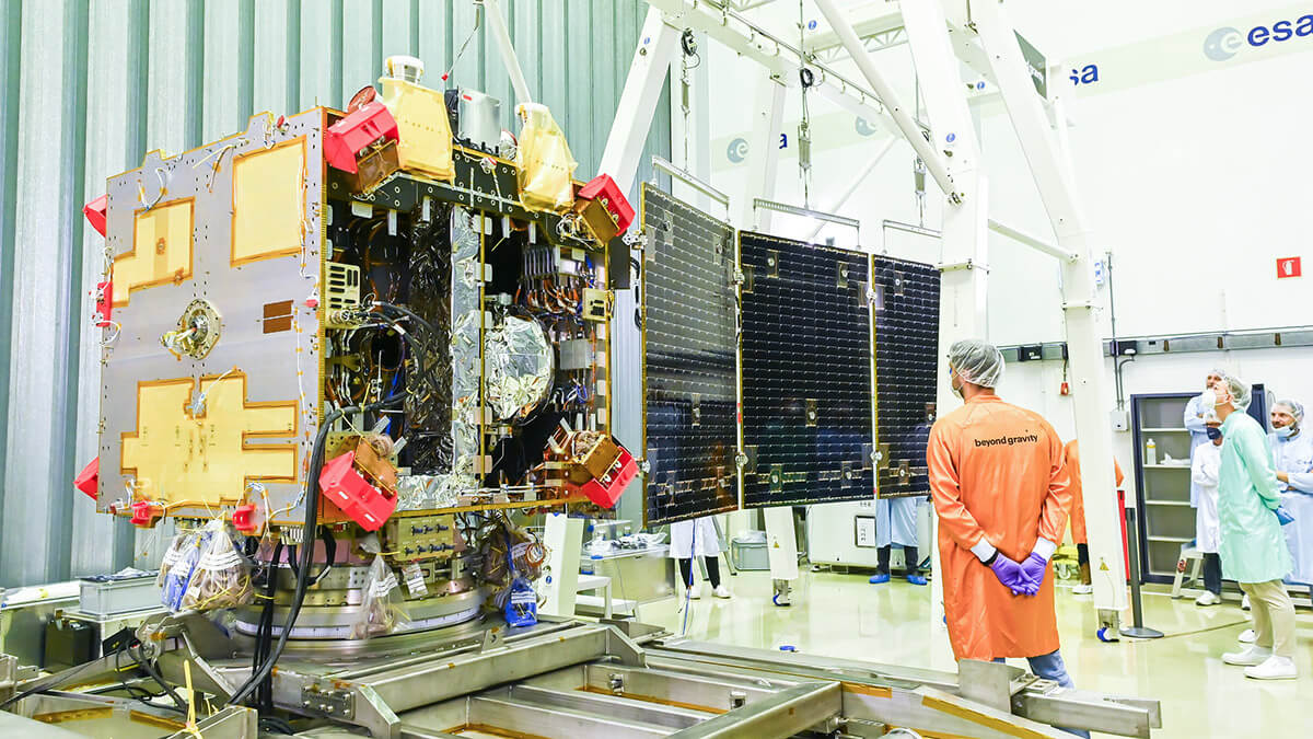 El satélite de observación medioambiental de la Tierra EarthCARE, Proba-3 de observación solar y la misión de defensa planetaria Hera (en imagen) viajarán al espacio en mayo, el verano y octubre, respectivamente - PHOTO/ESA-SJM