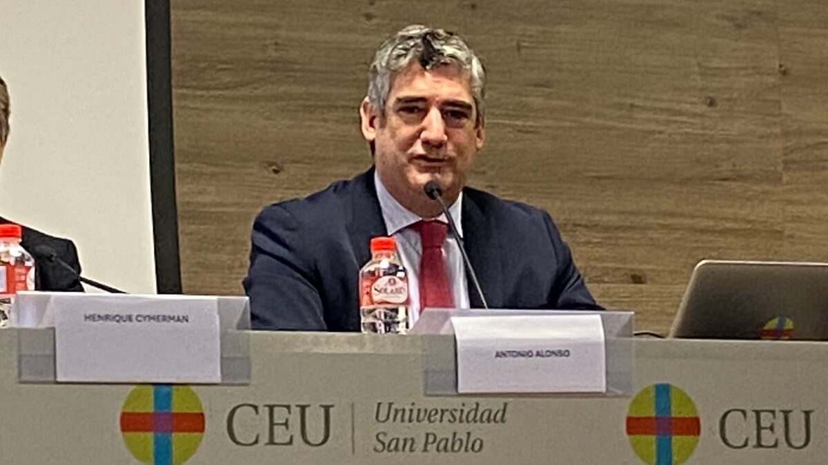 Antonio Alonso, profesor de Historia en la Universidad San Pablo CEU - FOTO/J. Á. PEDRAZA