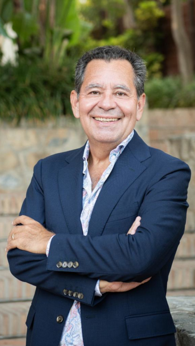 Carlos Añaños Jeri, escogido uno de los 100 Young Global Leaders, escogido por el World Economic Forum de Davos