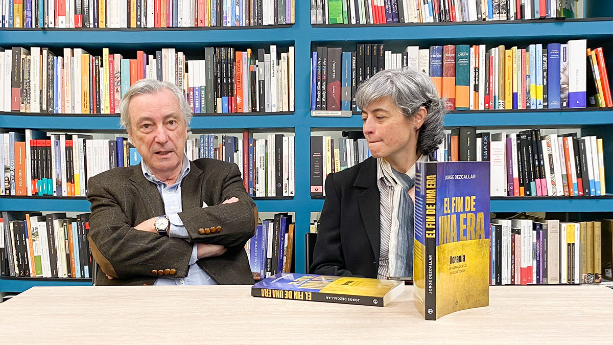 Jorge Dezcallar, en un momento de la charla de presentación de su libro