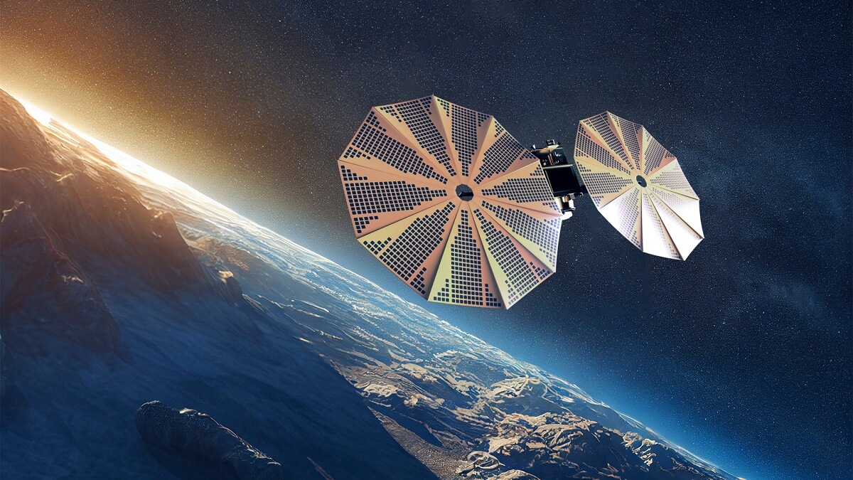 Con sus paneles solares circulares desplegados, la sonda MBR Explorer será enviada al espacio en 2028 para alcanzar el cinturón de asteroides, estudiar siete de ellos y descender sobre el ultimo en visitar - PHOTO/UAE Space Agency