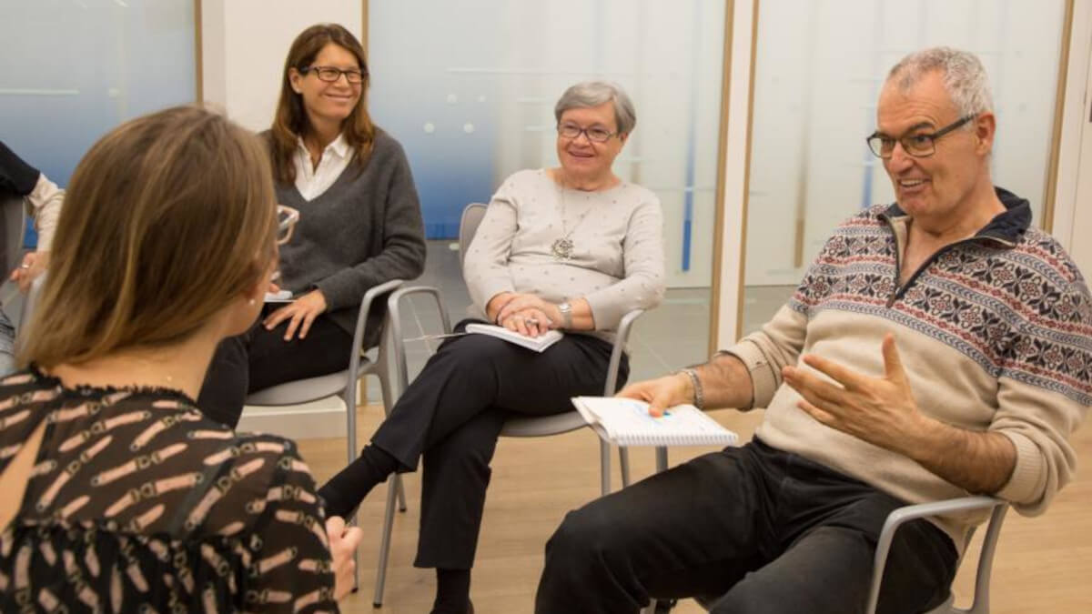 Participantes en un taller de la Escuela de Cuidadores de la Fundación "la Caixa".© Fundación "la Caixa"