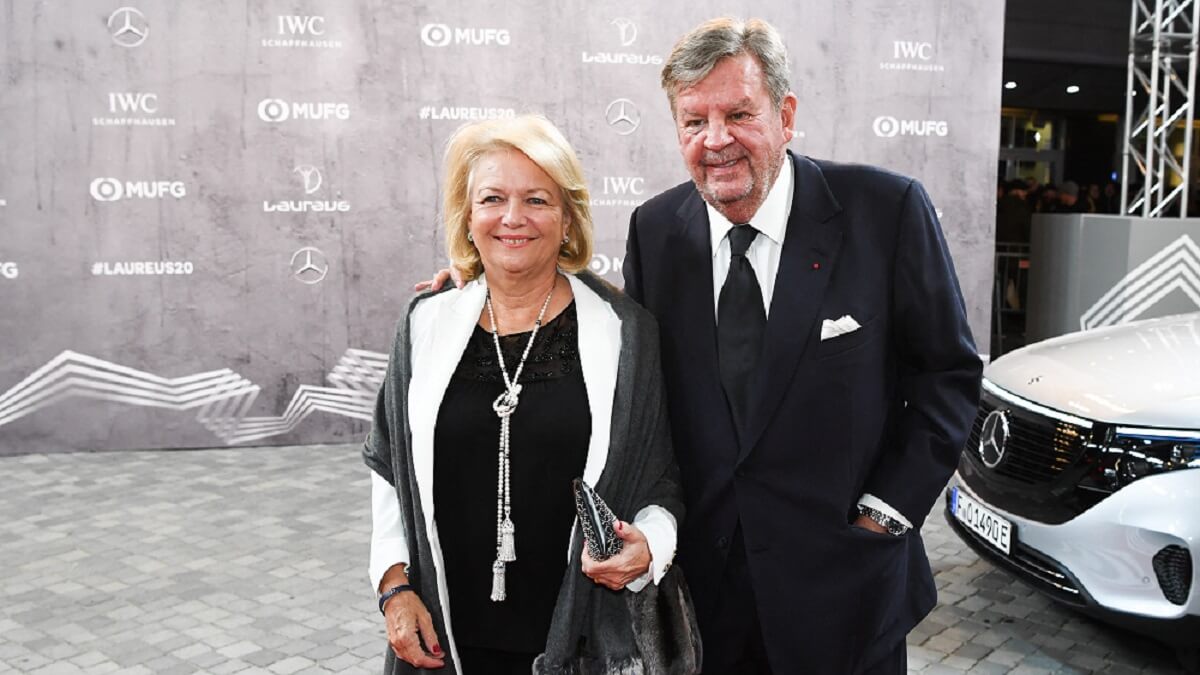 El empresario Johann Rupert acompañado de su esposa Gaynor Rupert – PHOTO/GES/Laureus World Sports Awards/Picture-Alliance/AFP/GES-Sportfoto/MARKUS GILLIAR