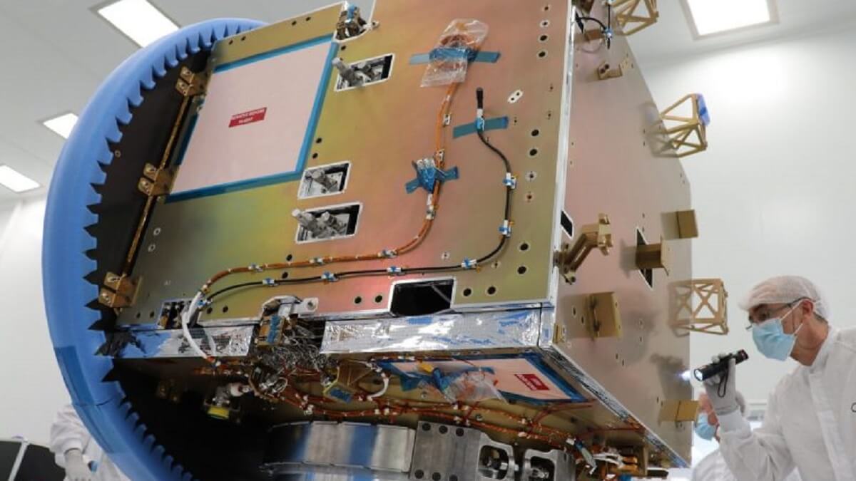 Airbus España ha diseñado y fabricado las estructuras de las dos plataformas, los sistemas de propulsión y control térmico y también el cableado - PHOTO/Redwire