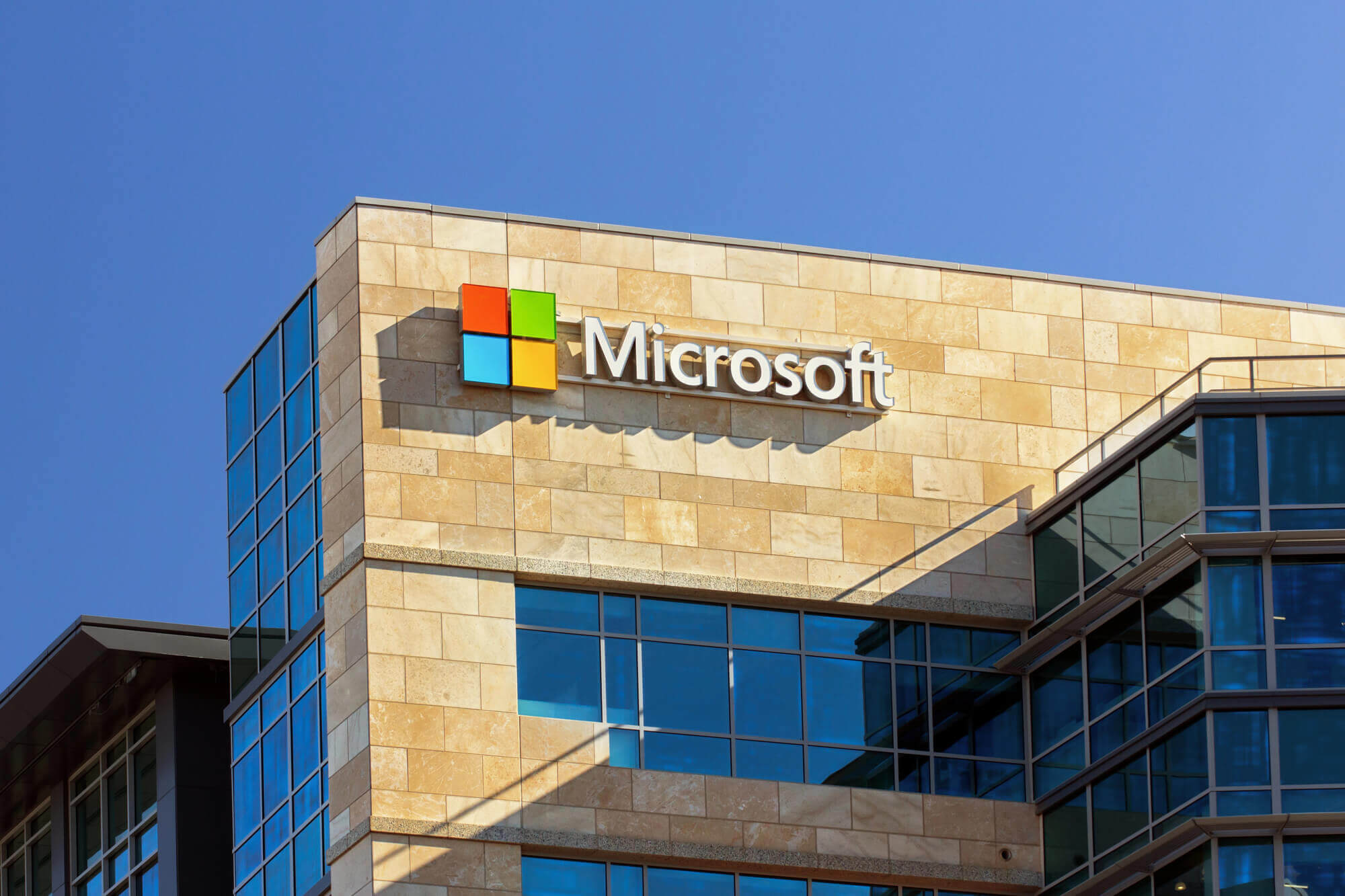 Edificio corporativo de Microsoft en Santa Clara, California - <a  data-cke-saved-href="https://depositphotos.com/es/?/" href="https://depositphotos.com/es/?/">Depositphotos</a>