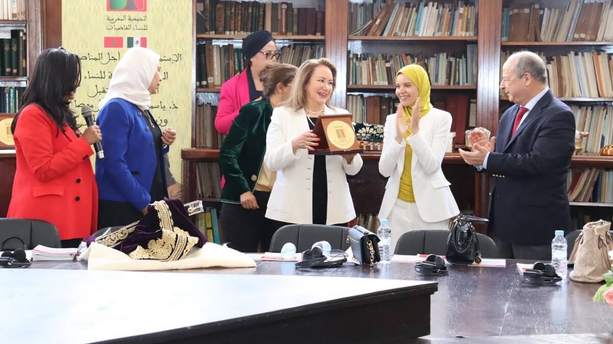 Homenaje a la ministra Yasmine Esquivel Mossa a cargo de la Asociación Marroquí de Mujeres Juezas con presencia del embajador de Marruecos en México, Abdelfattah Labbar