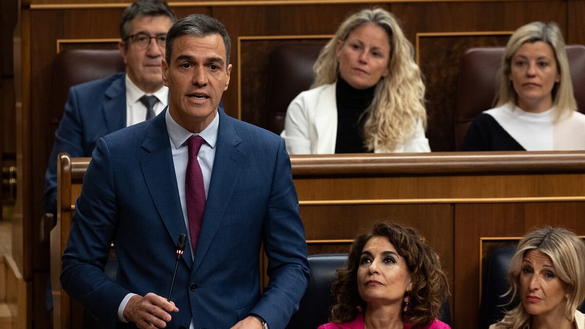 El rostro pesaroso del presidente en su última intervención en el Congreso se debió al dolor que le provocaba el cilicio, el instrumento de mortificación que llevaba a la altura de su cintura para purgar sus pecados - PHOTO/PSOE-Eugenia Morago