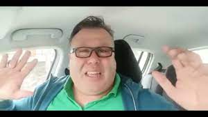 Aref Mechakra, la star à la nuisette rose