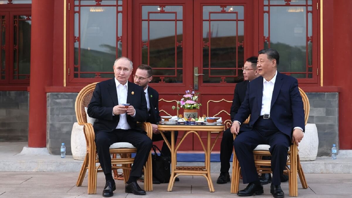 Putin ha trasladado de manera verbal a Xi Jinping sus necesidades de materias primas, máquinas herramienta, microelectrónica para aliviar los enormes esfuerzos de su sector industrial de defensa - PHOTO/Kremlin