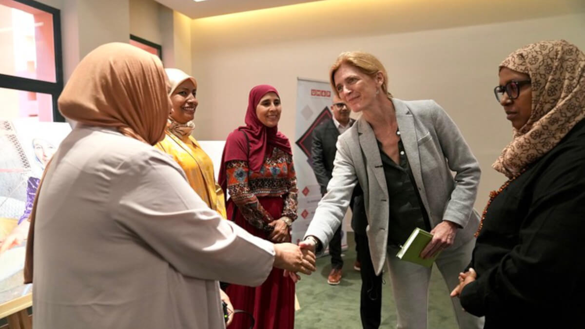 Samantha Power en las instalaciones de la Universidad Politécnica Mohamed VI - PHOTO vía <a  data-cke-saved-href="https://creativecommons.org/licenses/by-nc/2.0/" href="https://creativecommons.org/licenses/by-nc/2.0/">USAID U.S. Agency for International Development</a>