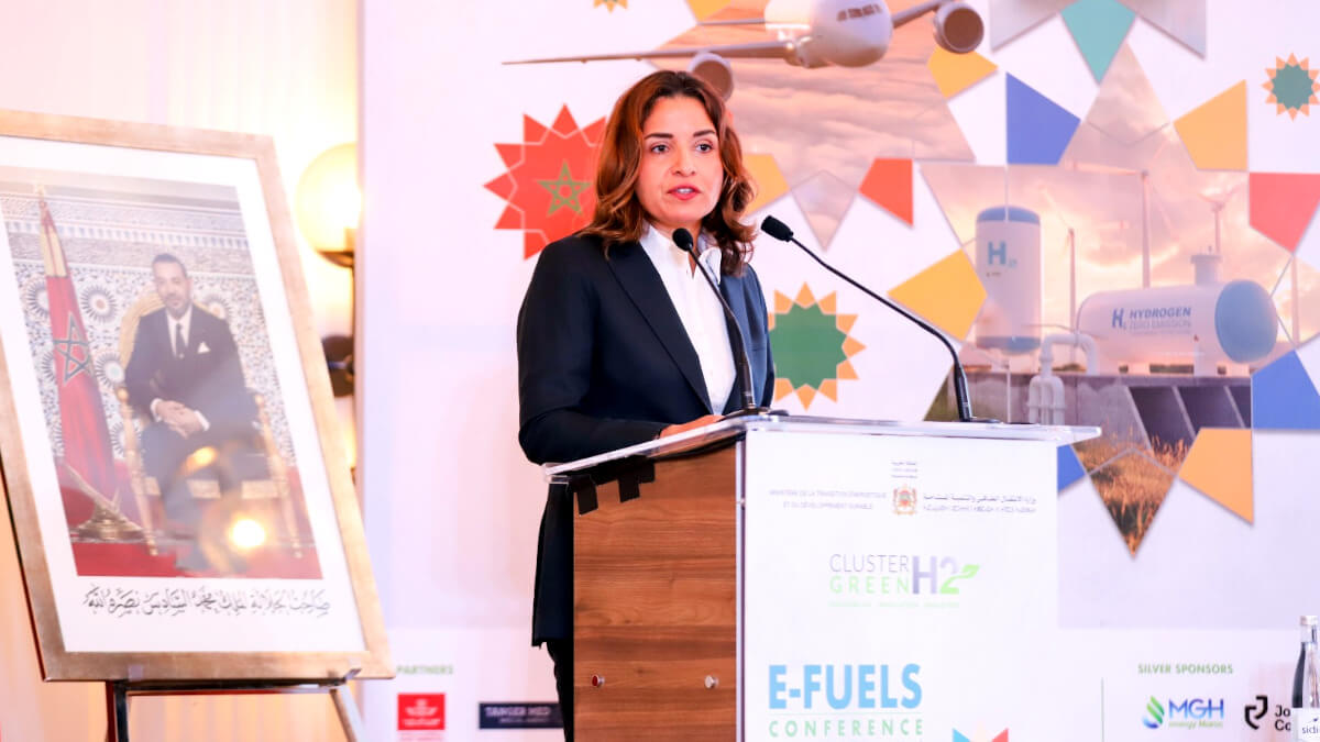 Leila Benali, ministra de Transición Energética y Desarrollo Sostenible, durante una conferencia sobre biocombustibles - PHOTO/X/@MTEDDMAROC