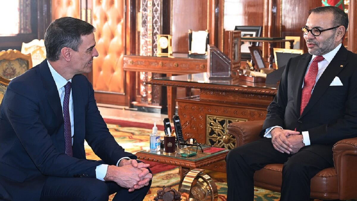 Sánchez fue recibido en audiencia por el rey de Marruecos. Mohamed VI en febrero del año en curso, una vez la embajadora de Rabat ya estaba de regreso a su puesto en España - PHOTO/Pool Moncloa-Borja Puig de la Bellacasa