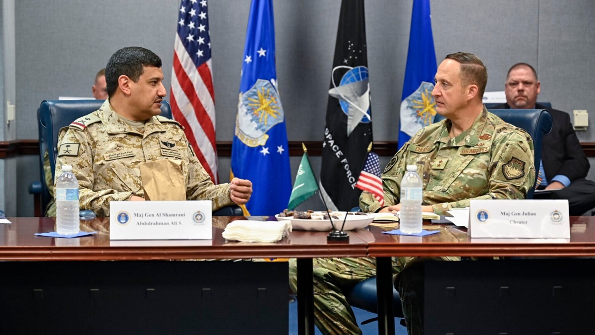 Las relaciones entre los altos mandos de las Fuerzas Armadas Reales Saudíes y del Mando Central de Estados Unidos son muy estrechas, dado que la nación árabe es el principal aliado árabe en la región - PHOTO/USAF-Eric Dietrich