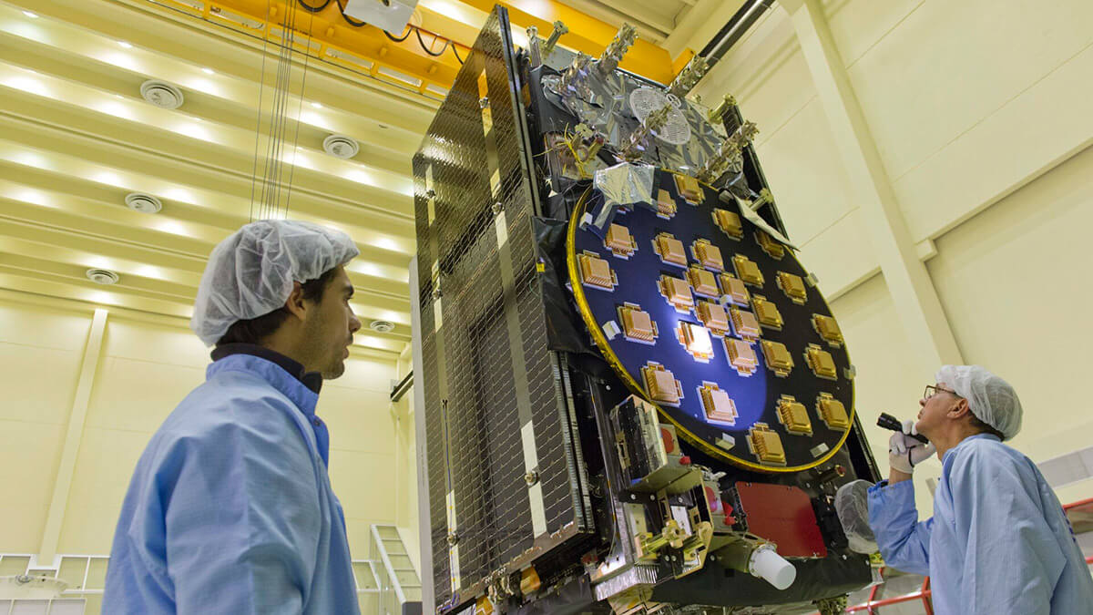 PHOTO/ESA - El vicepresidente de Espacio, Jorge Potti, reitera que hay que seguir invirtiendo en los satélites de navegación Galileo (en imagen) sin olvidar añadir nuevos programas de seguridad de las comunicaciones y la protección desde el espacio