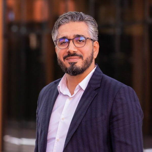 Yassine Laghzioui director ejecutivo de UM6P Ventures y el director de emprendimiento y aventura en la Universidad Politécnica Mohammed VI<strong> - PHOTO/ARCHIVO</strong>