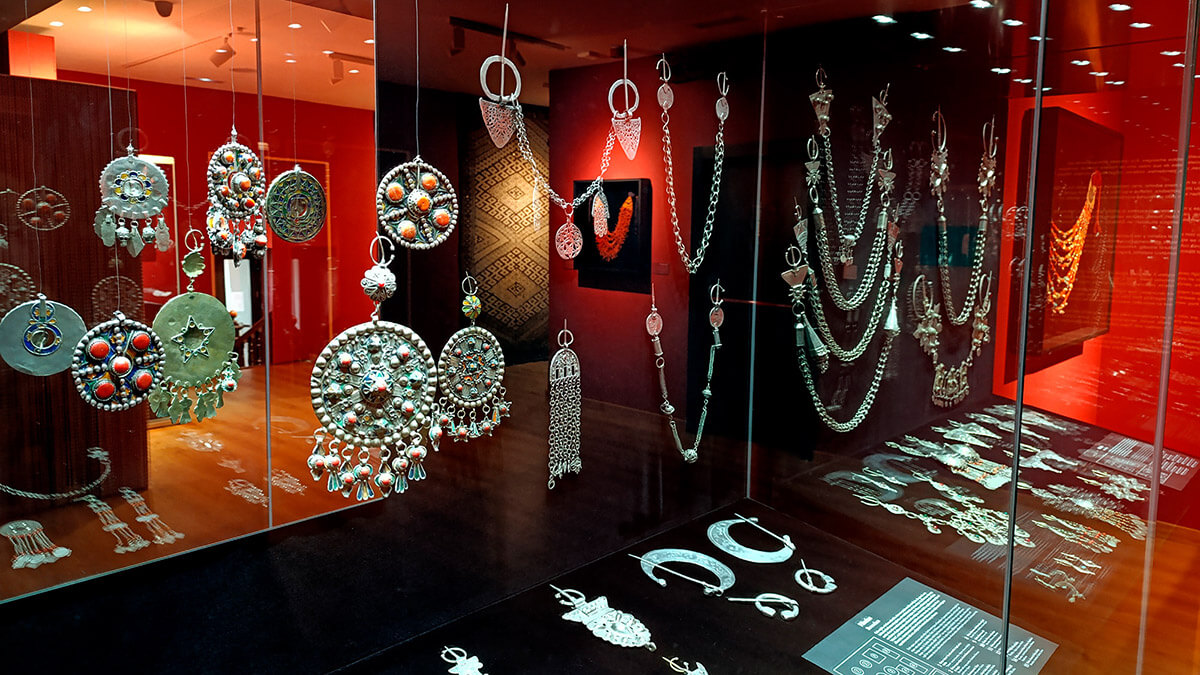 Exposión, Joyeria amazig, Identidad de los pueblos bereberes - FOTO/FUNDACIÓN EL LEGADO ANDALUSI