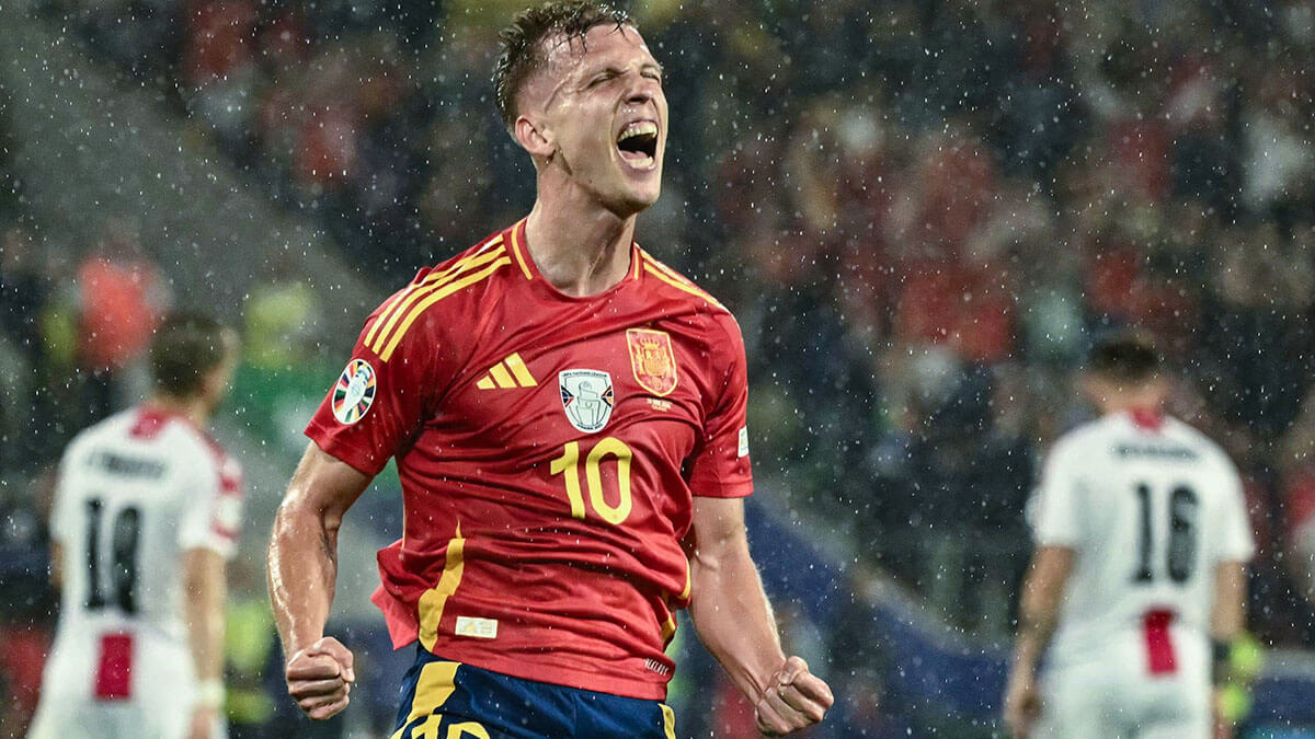 Daniel Olmo celebra el cuarto gol de su equipo durante el partido de octavos de final de la UEFA Euro 2024 entre España y Georgia en el Estadio de Colonia el 30 de junio de 2024 - AFP/ANGELOS TZORTZINIS