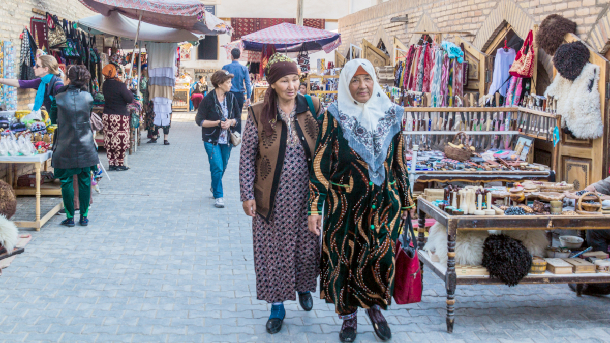 Mujeres marroquíes en un mercado de la ciudad de Marrakech - <a data-cke-saved-href="https://depositphotos.com/es/?/" href="https://depositphotos.com/es/?/">Depositphotos</a>