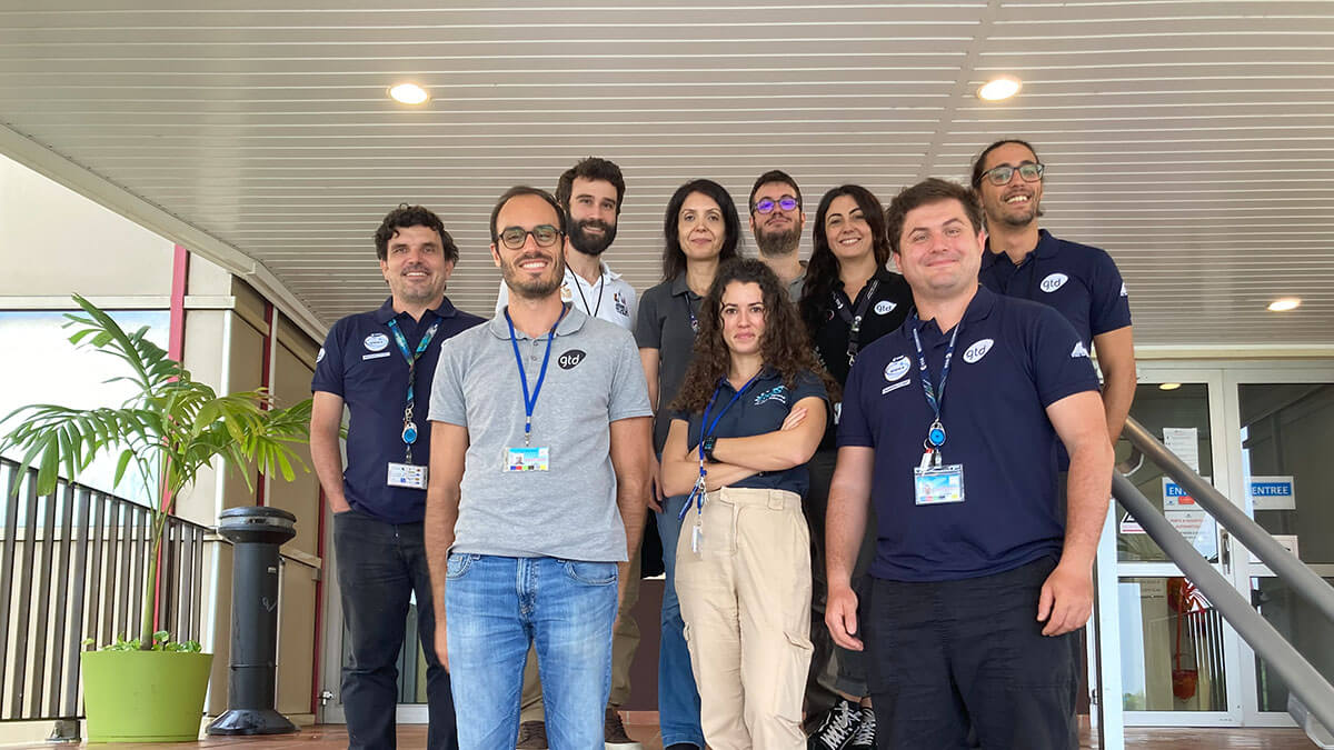 Una parte del equipo de GTD que en Guayana dirige Elena Cal y que el 9 de julio estarán frente a las pantallas que supervisan la cuenta atrás del despegue, hasta el instante en que el Ariane 6 levante el vuelo - PHOTO/GTD