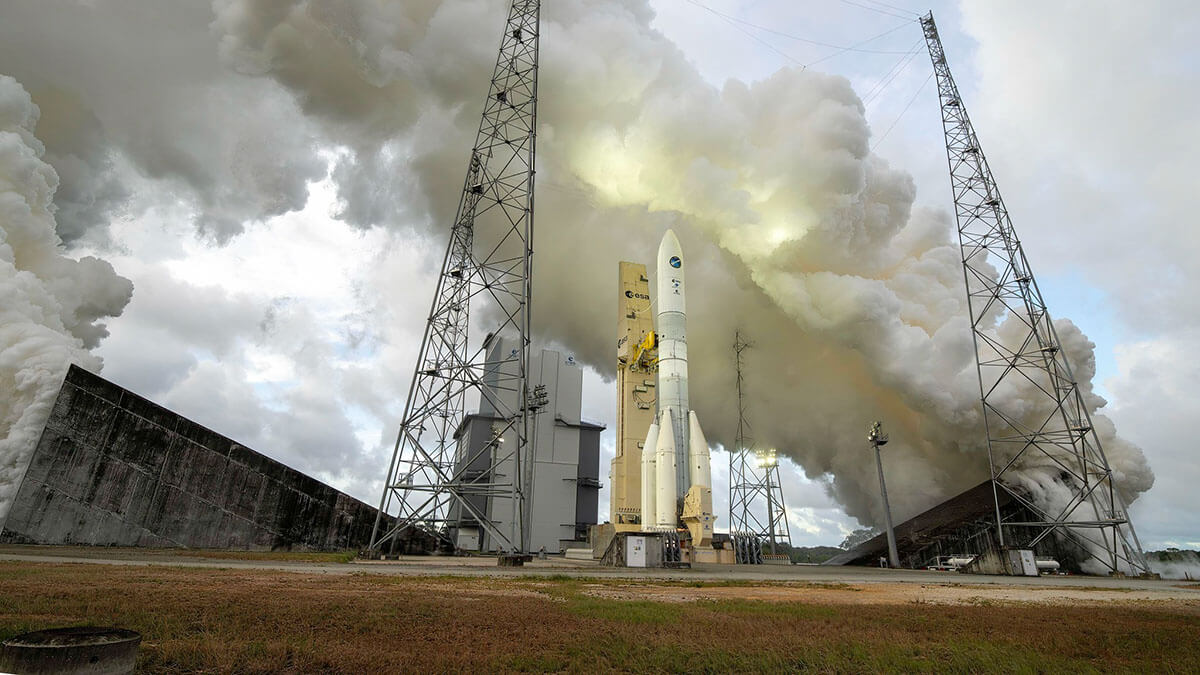 Prácticamente todo se ha evaluado y probado en tierra, incluso las simulaciones. Pero falta por comprobar que puede elevarse por encima de la torre de lanzamiento, seguir su trayectoria y depositar satélites en las orbitas correctas - PHOTO/ESA