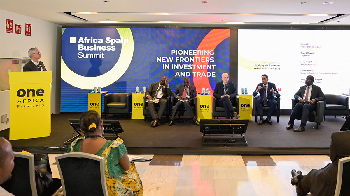 Puertos mediterráneos y africanos atlánticos: Un puente para el comercio - PHOTO/ATALAYAR
