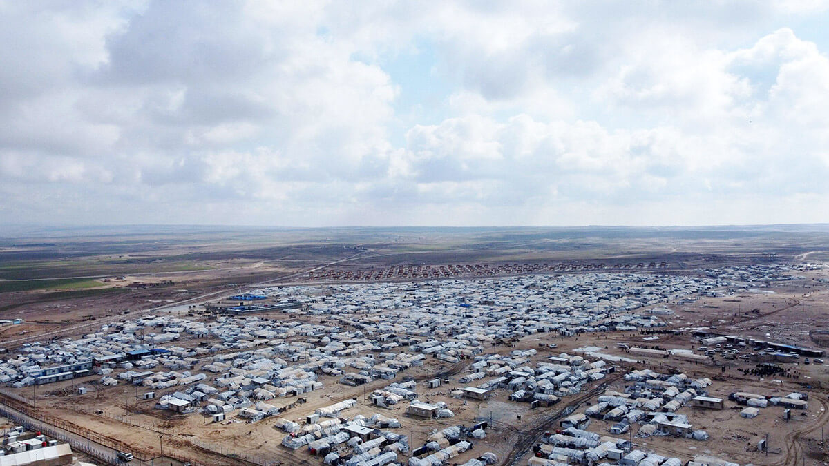 <p>Esta fotografía aérea tomada el 27 de enero de 2024 muestra una vista del campamento de Al-Hol en la Gobernación de Al-Hasakah, en el noreste de Siria - AFP/DELIL SOULEIMAN</p>