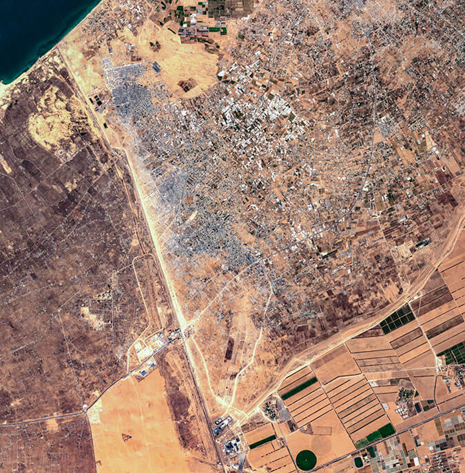 Imagen satelital muestra la frontera entre Rafah y Egipto, en medio del conflicto en curso entre Hamás e Israel, el 13 de julio de 2024 - PHOTO/MAXAR TECHNOLOGIES via REUTERS