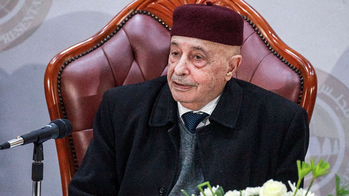 <p>Aguila Saleh Issa, presidente de la Cámara de Representantes de Libia con sede en Tobruk - AFP/ ABDULLAH DOMA</p>