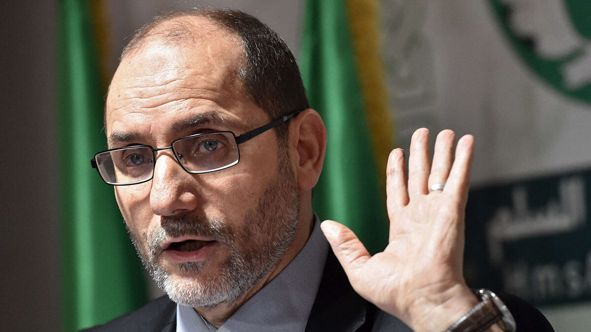 <p>Abderrazak Makri, exsecretario general del Movimiento Sociedad por la Paz (MSP) de Argelia - AFP/ RYAD KRAMDI</p>