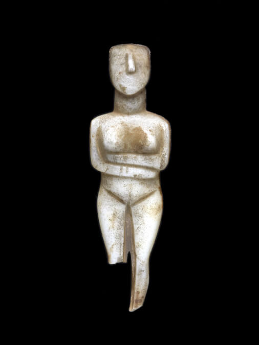 <p>Figura femenina de mármol de Parián c. 2400-2500 a. C. Mármol, Grecia. © The Trustees of the British Museum (2023)</p>
