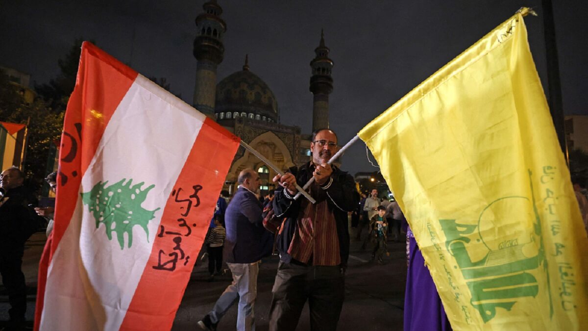 Partidario de Hezbolá en el Líbano - PHOTO/AFP/ATTA KENARE