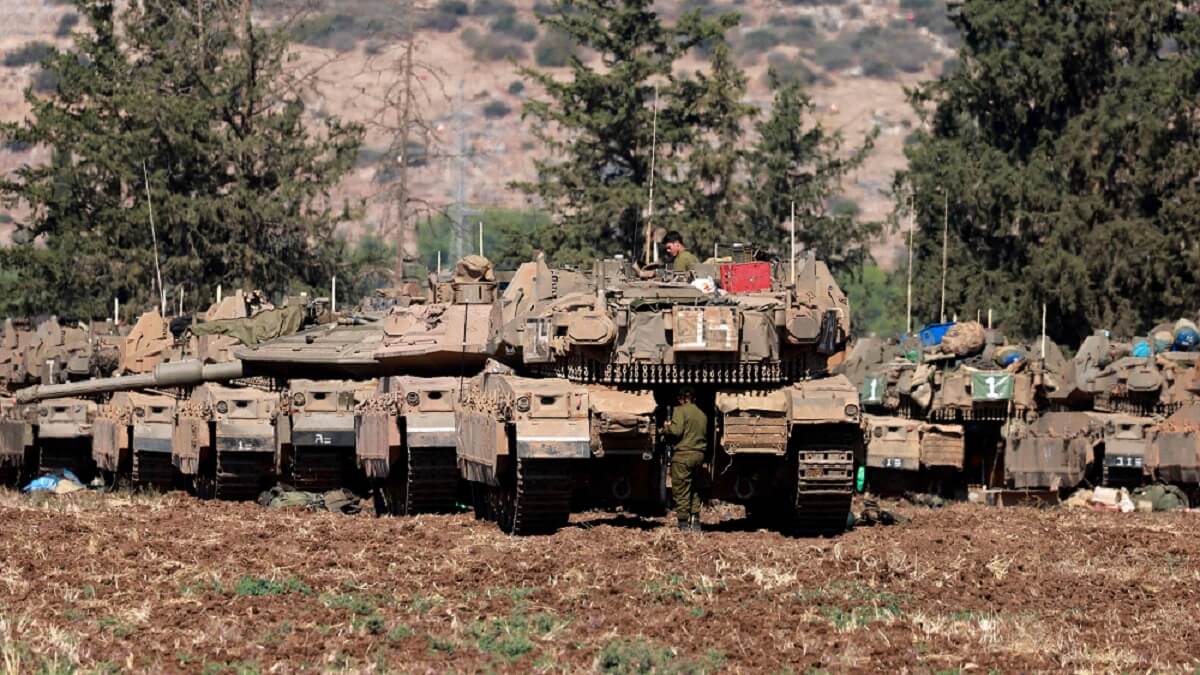 Imagen de tanques de Israel en la frontera con el Líbano - PHOTO/MENAHEM KAHANA