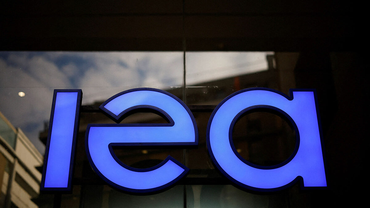 Logotipo de la Agencia Internacional de Energía en París - REUTERS/ SARAH MEYSSONNIER