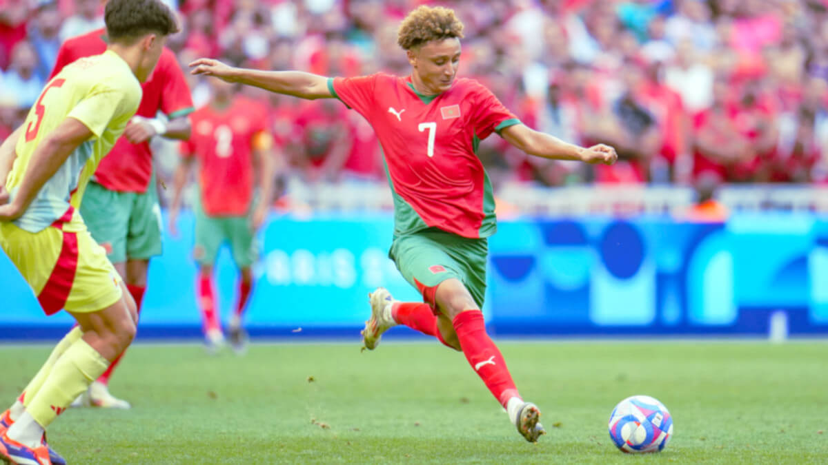 Eliesse Ben Seghir en el encuentro de semifinales masculino entre Marruecos y España durante los Juegos Olímpicos de París 2024 el 5 de agosto de 2024 en el estadio Velódromo de Marsella, Francia - PHOTO / NORBERT SCANELLA / Panoramic / DPPI Media vía AFP