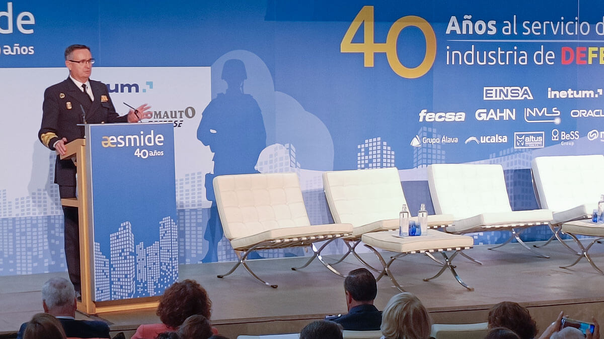 El almirante Aniceto Rosique, jefe de la DGAM, aspira a que el proceso de adquisiciones sea interactivo y más ágil, con el fin de que las empresas y la tecnología española consigan la máxima autonomía estratégica posible - PHOTO/JPons
