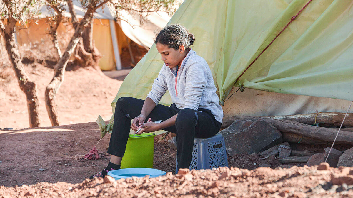 <p>Las oportunidades educativas para las niñas de las aldeas se están reduciendo en Marruecos, debido a la pobreza y a la asignación de tiempo para las tareas domésticas - PHOTO/ AFP </p>