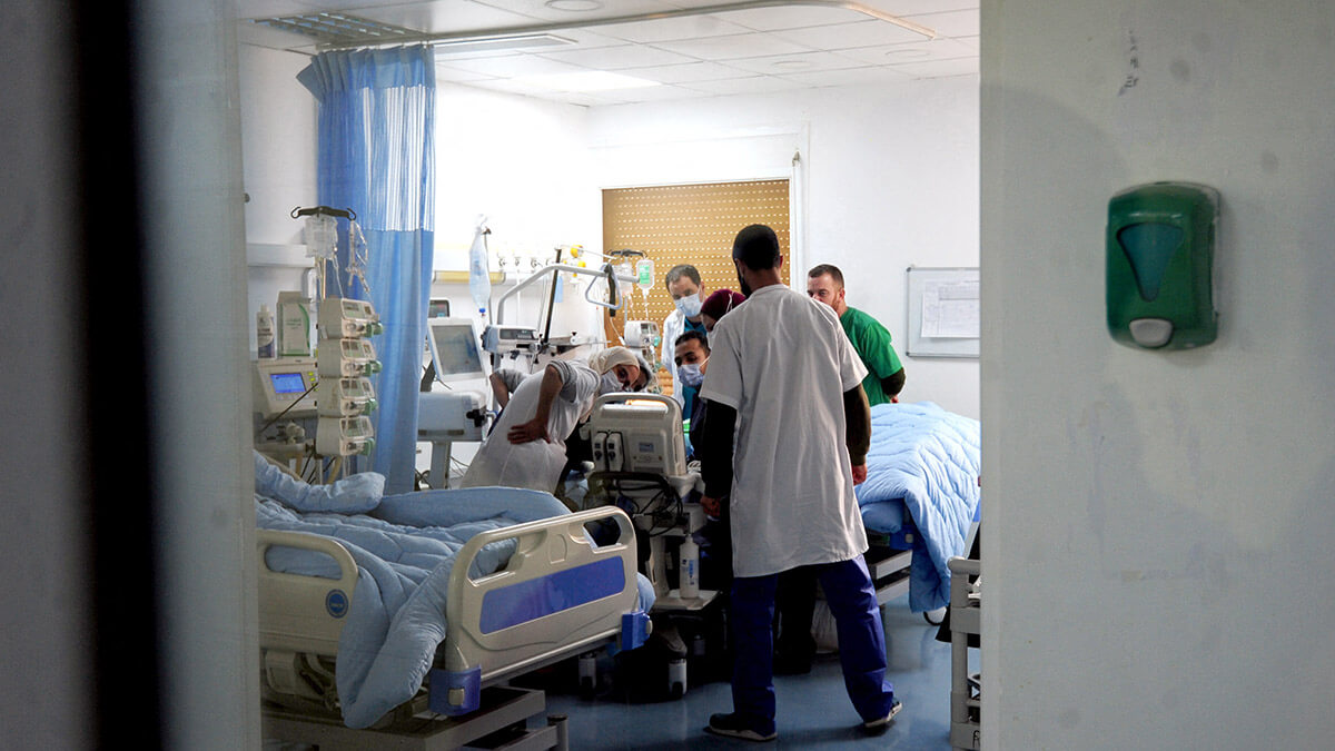 Servicio de urgencias médicas del hospital Beni Messous, en Argel - NURPHOTO via AFP