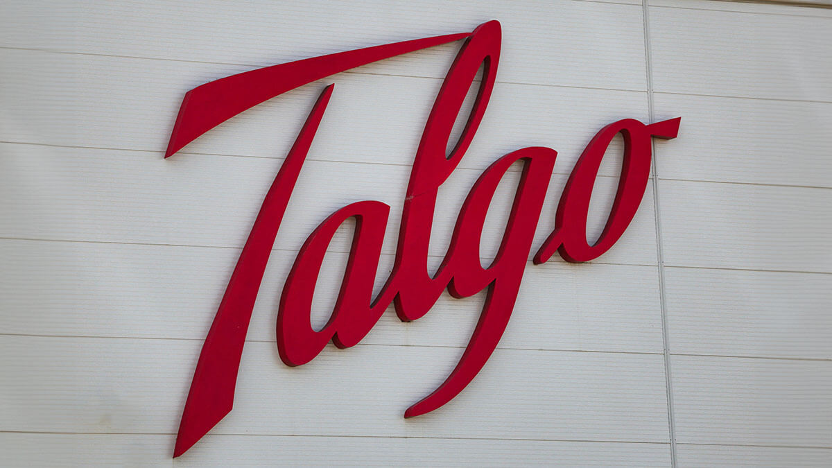 Logotipo del fabricante español de trenes Talgo se muestra en su fábrica de las Rosas, en Madrid - REUTERS/VIOLETA SANTOS MOURA