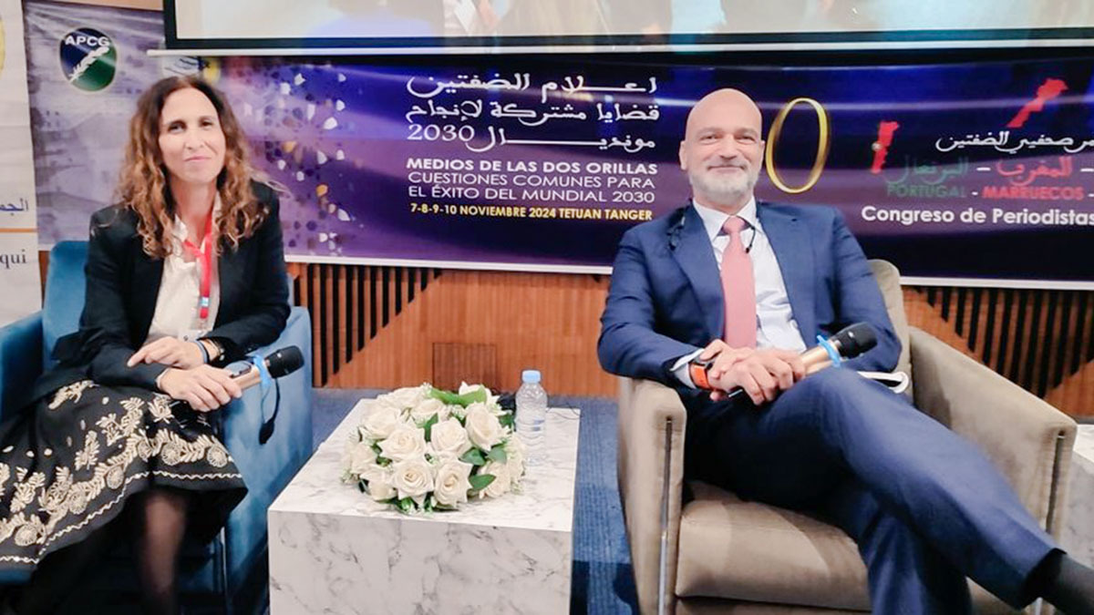 <p>Samuel Morales ofreció una interesante ponencia sobre los desafíos que, en materia de seguridad, implicará la organización y celebración de un evento global, como será el Mundial 2030 - PHOTO/@APCGinfo </p>