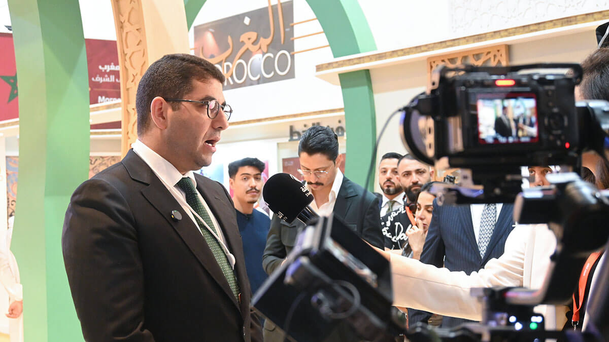 El ministro marroquí atiende a los medios de comunicación - PHOTO/ANTONIA CORTÉS