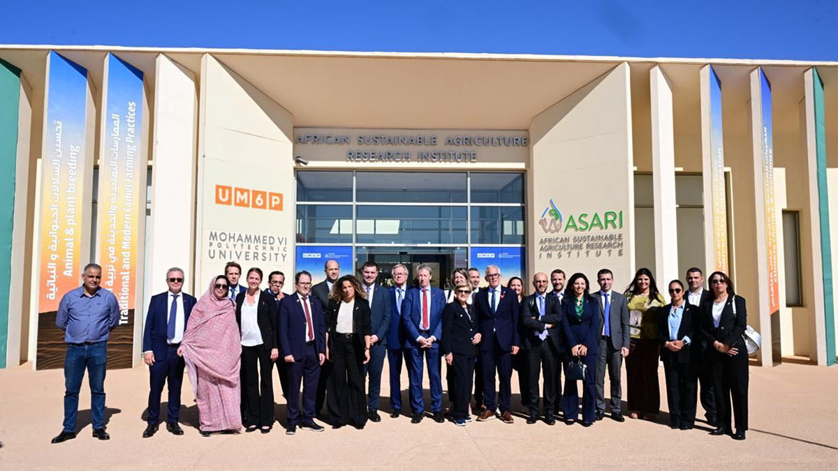 Entre los asistentes destacan la presidenta de la CFCIM, Claudia Gaudiau-Francisco; la presidenta del Consejo Regional de El Aaiún-Sakia El-Hamra, Sidi Hamdi Ould Errachid; el alcalde de El Aaiún, Moulay Hamdi Ould Errachid; y el director general del Centro de Inversiones de la región de El Aaiún-Sakia El-Hamra, Mohamed Jaafar - PHOTO / REDES SOCIALES