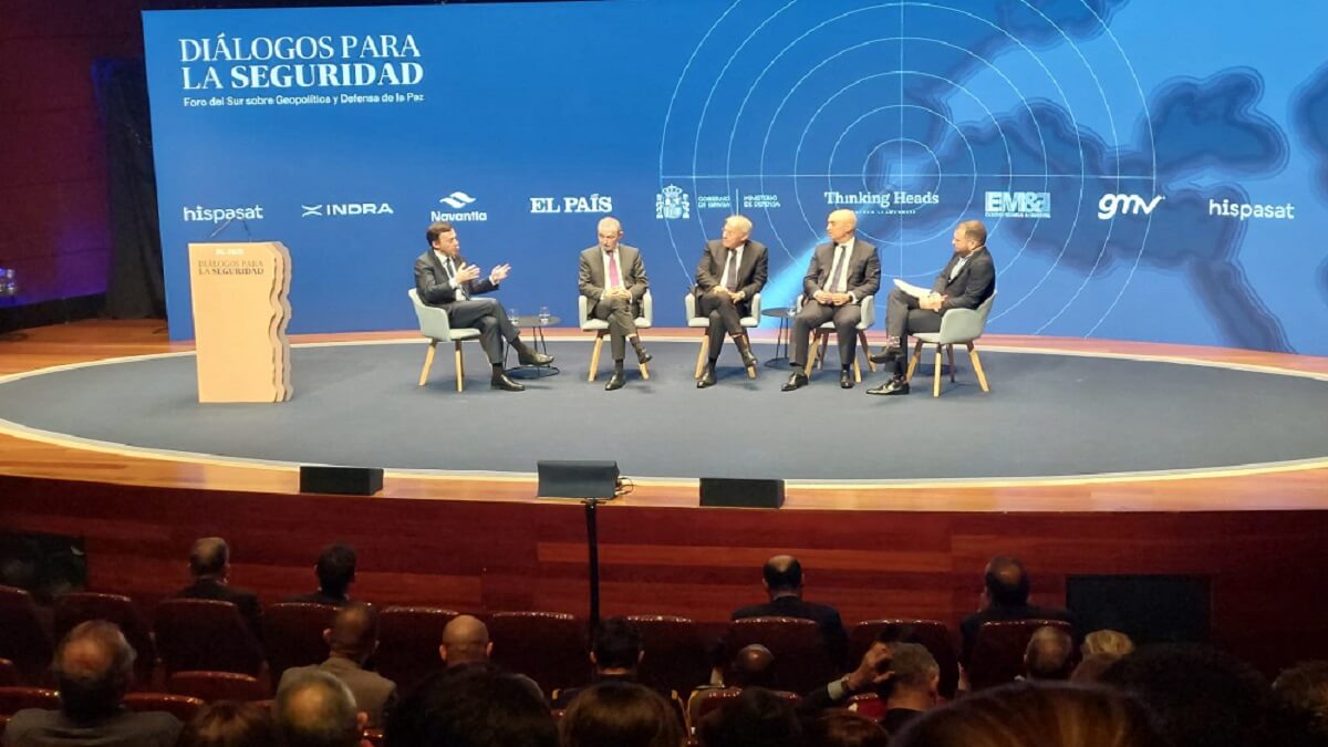 Desde el punto de vista del presidente de Navantia, Ricardo Domínguez, conseguir ser totalmente independientes de Estados Unidos en materia de industria de defensa no es posible - PHOTO/Hispasat