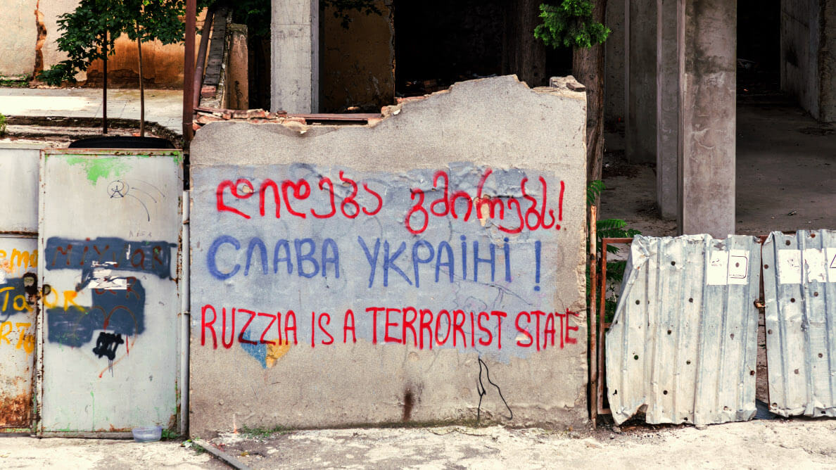 <p>Inscripciones contra Rusia en las paredes de Tbilisi, Georgia el 10 de agosto de 2024 - <a data-cke-saved-href="https://depositphotos.com/es/?/" href="https://depositphotos.com/es/?/">Depositphotos</a></p>