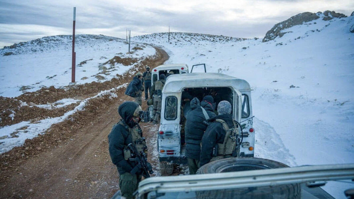 <p>Fuerzas israelíes en el monte Hermón - PHOTO/ Fuerzas de Defensa de Israel via REUTERS </p>